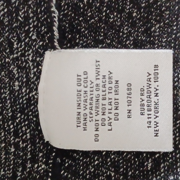 Ruby Rd. Sparkly Metallic Top - Picture 5 of 7